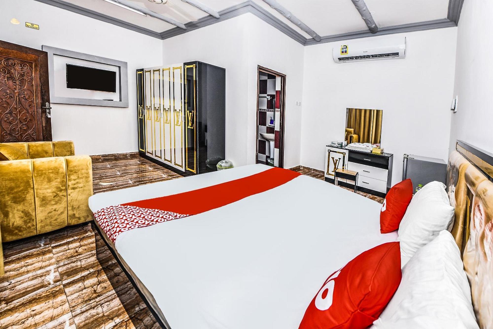 Oyo 138 Gulf Sand Motel Барка Екстериор снимка