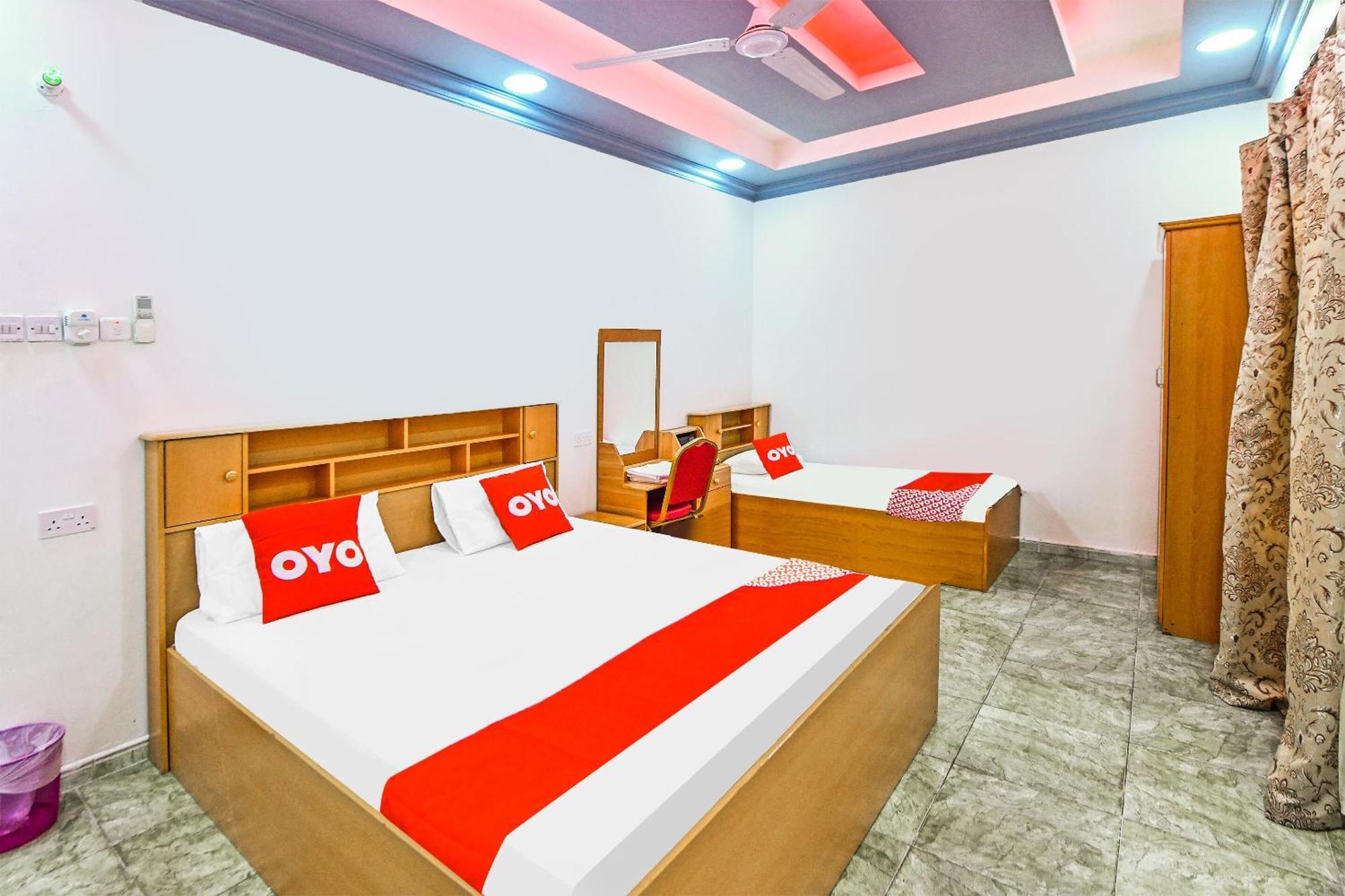 Oyo 138 Gulf Sand Motel Барка Екстериор снимка