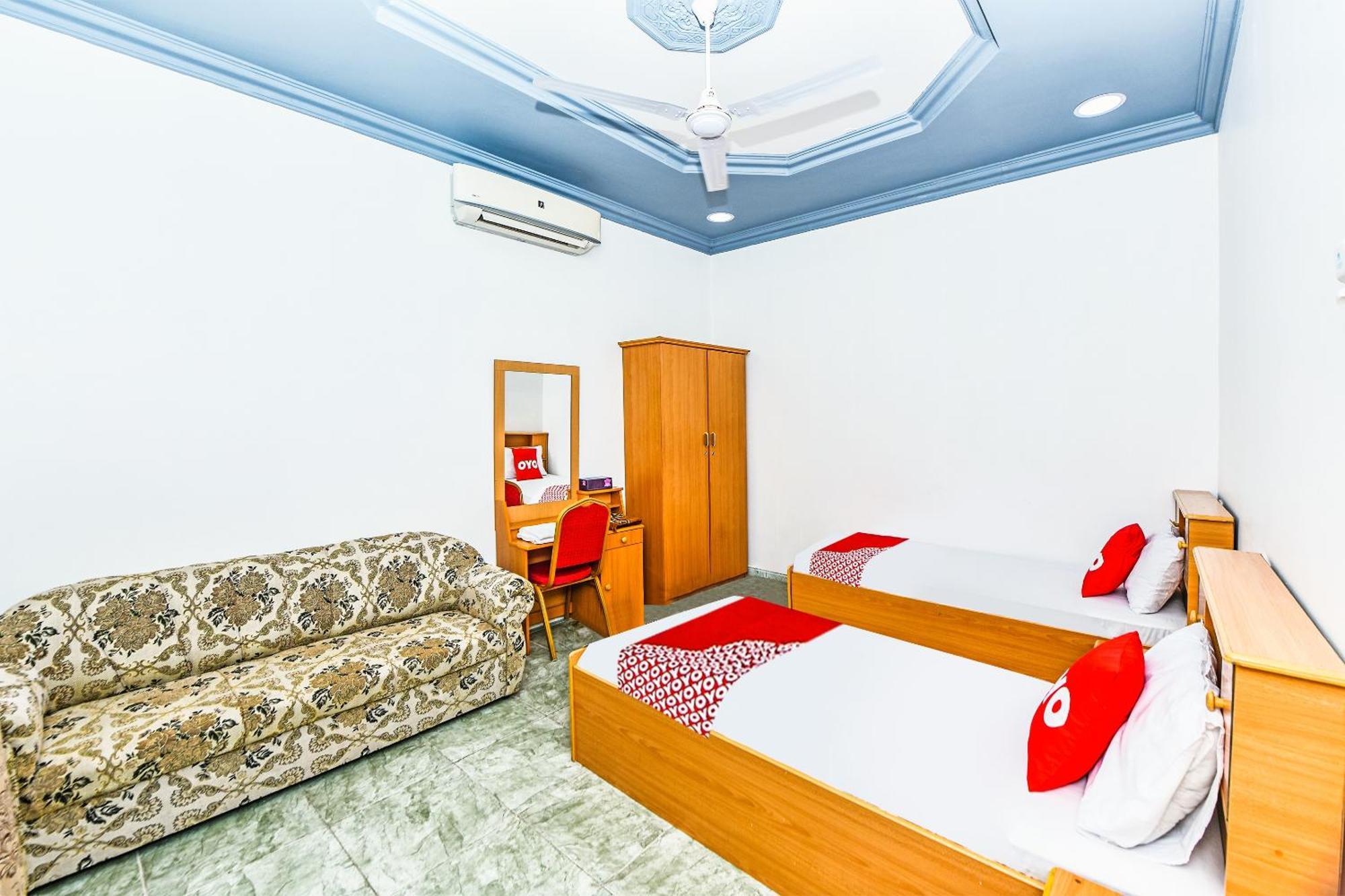 Oyo 138 Gulf Sand Motel Барка Екстериор снимка