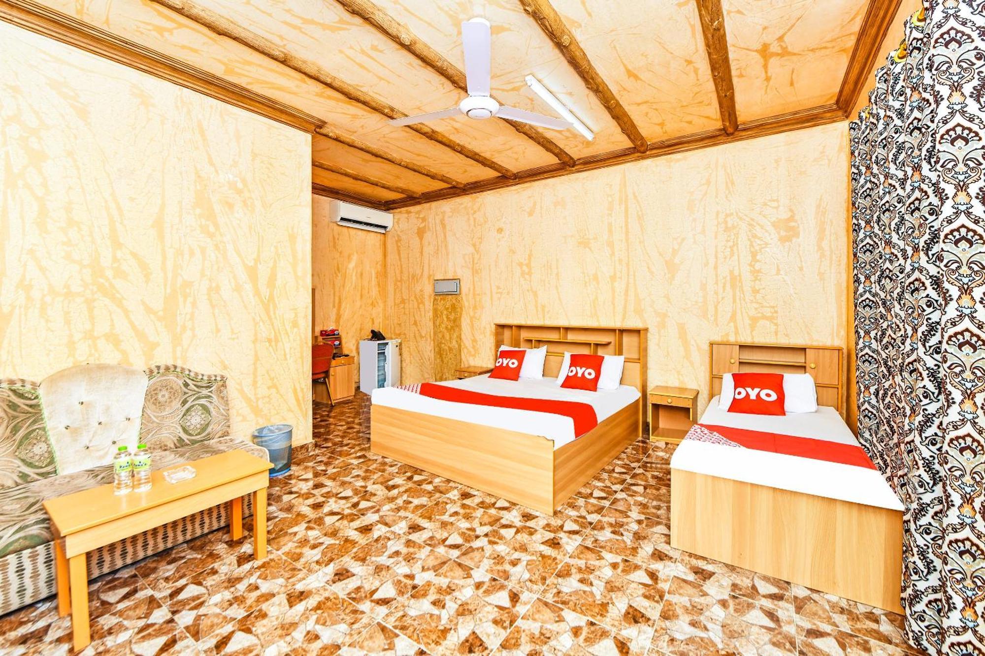 Oyo 138 Gulf Sand Motel Барка Екстериор снимка