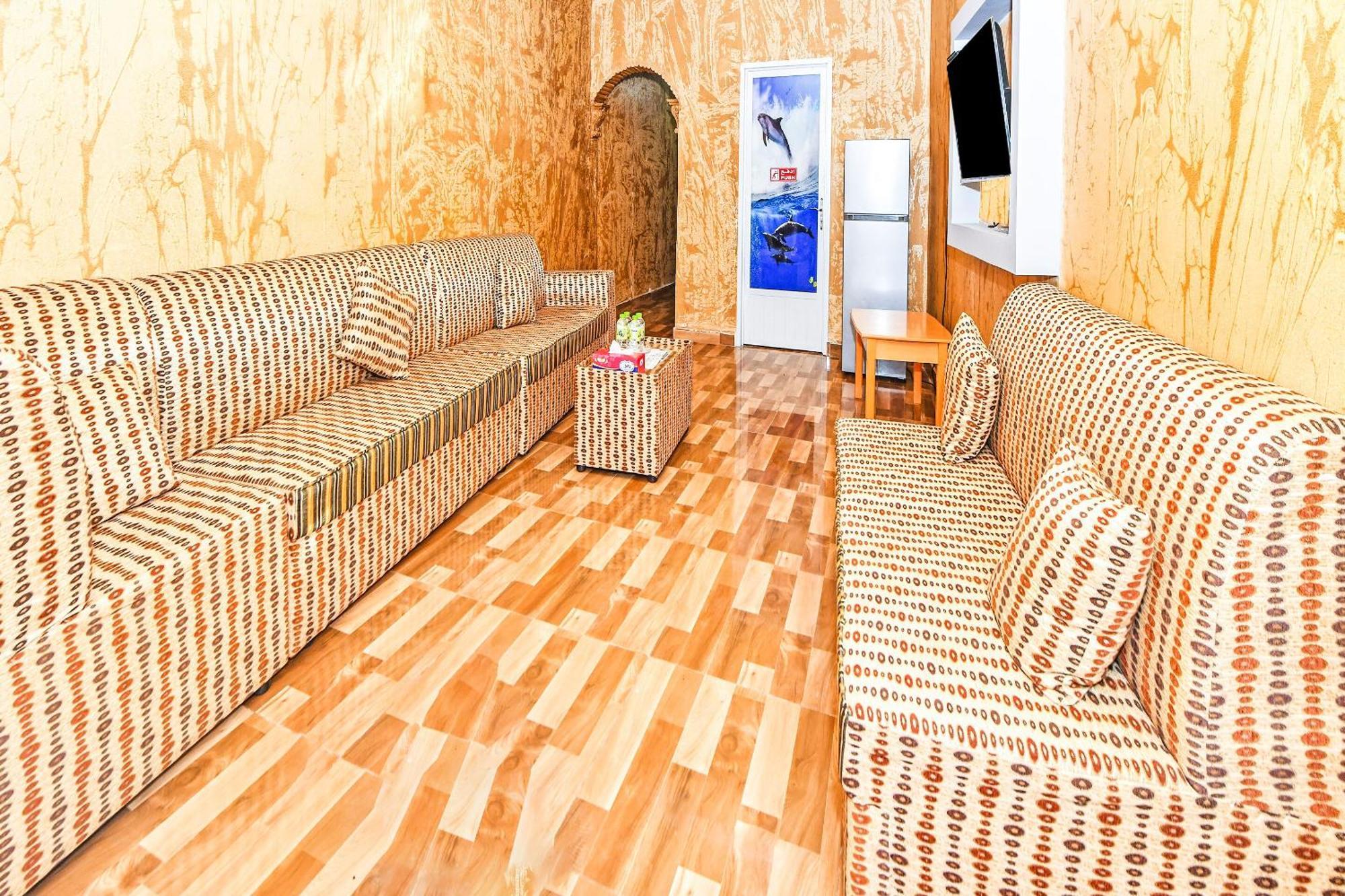 Oyo 138 Gulf Sand Motel Барка Екстериор снимка