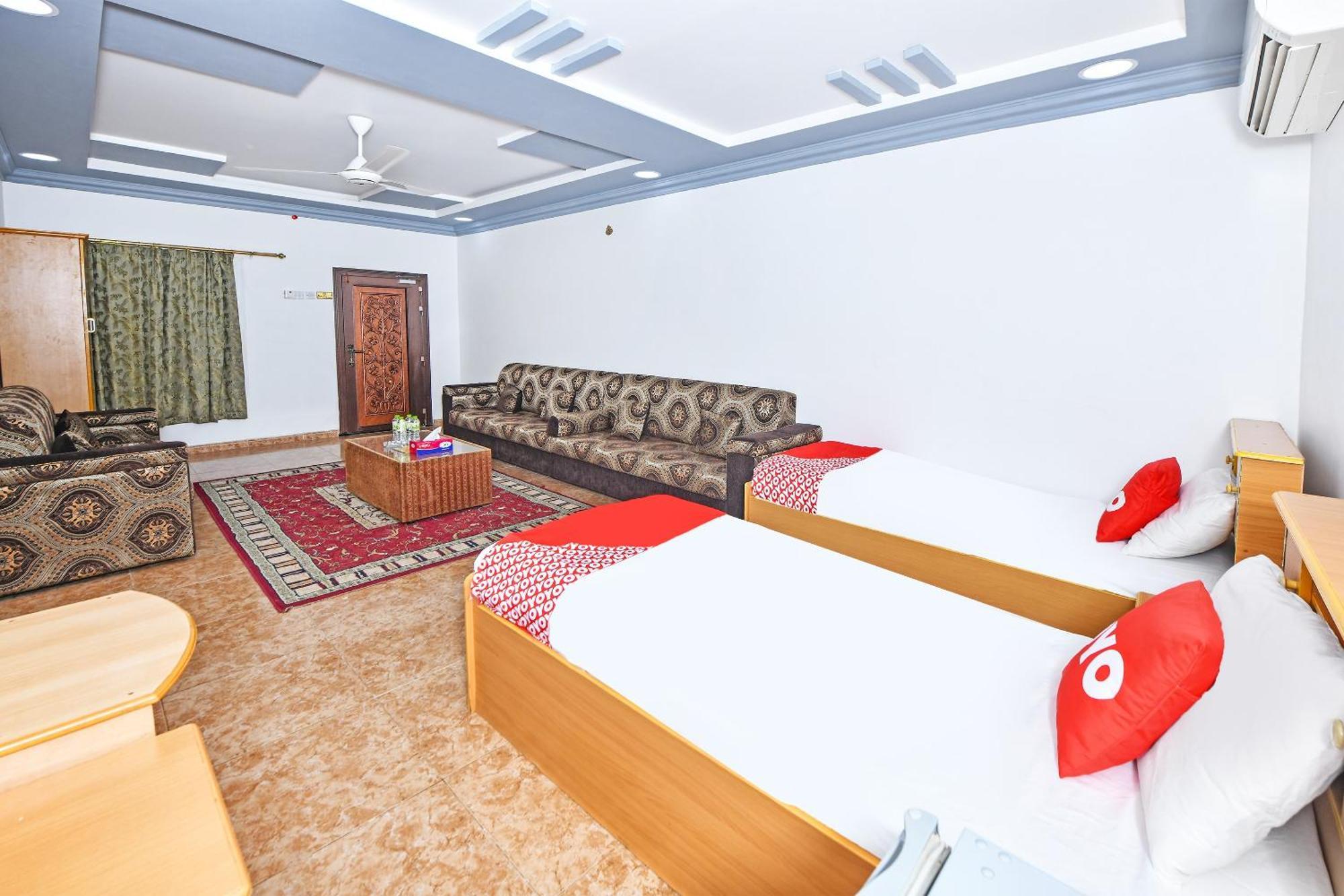Oyo 138 Gulf Sand Motel Барка Екстериор снимка