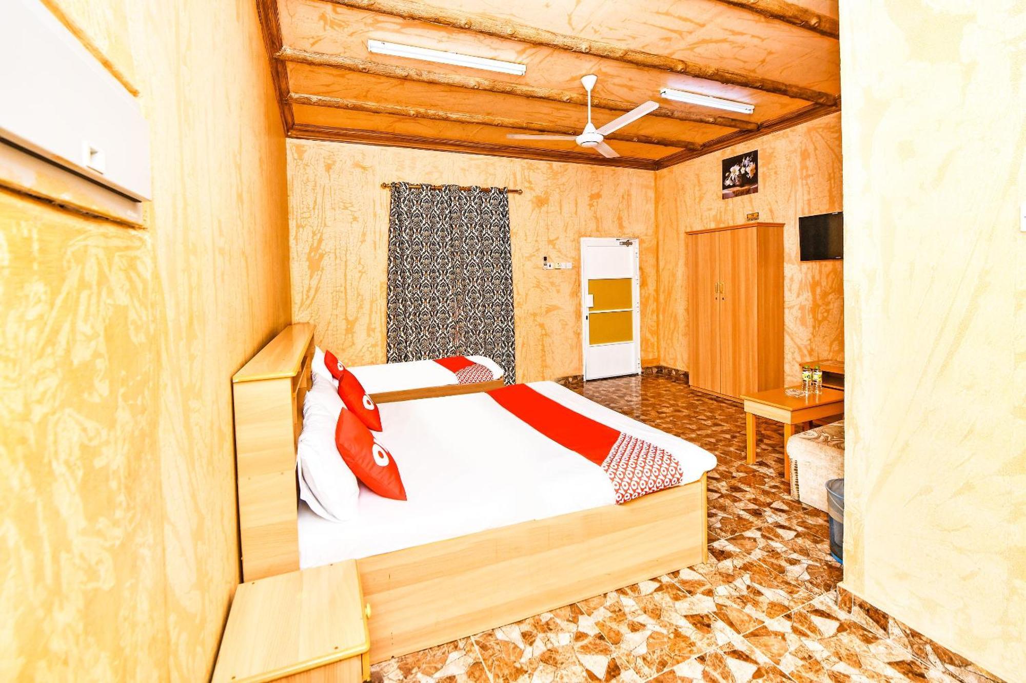 Oyo 138 Gulf Sand Motel Барка Екстериор снимка