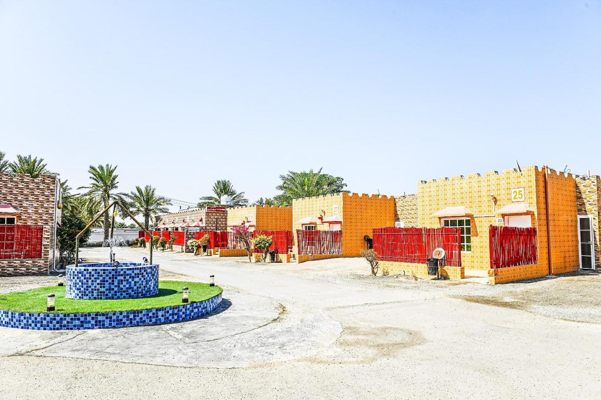 Oyo 138 Gulf Sand Motel Барка Екстериор снимка