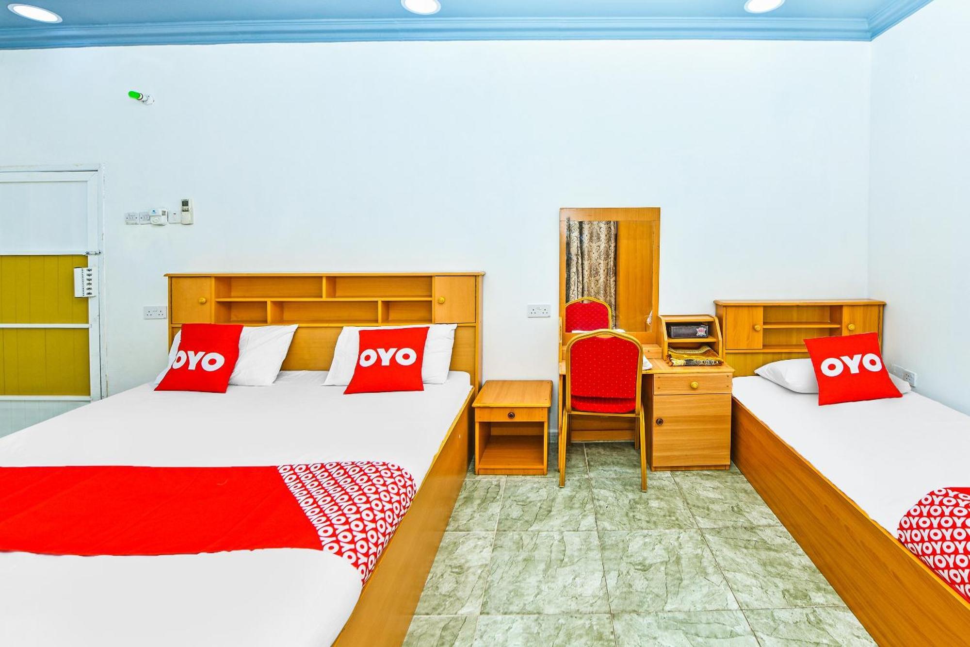 Oyo 138 Gulf Sand Motel Барка Екстериор снимка